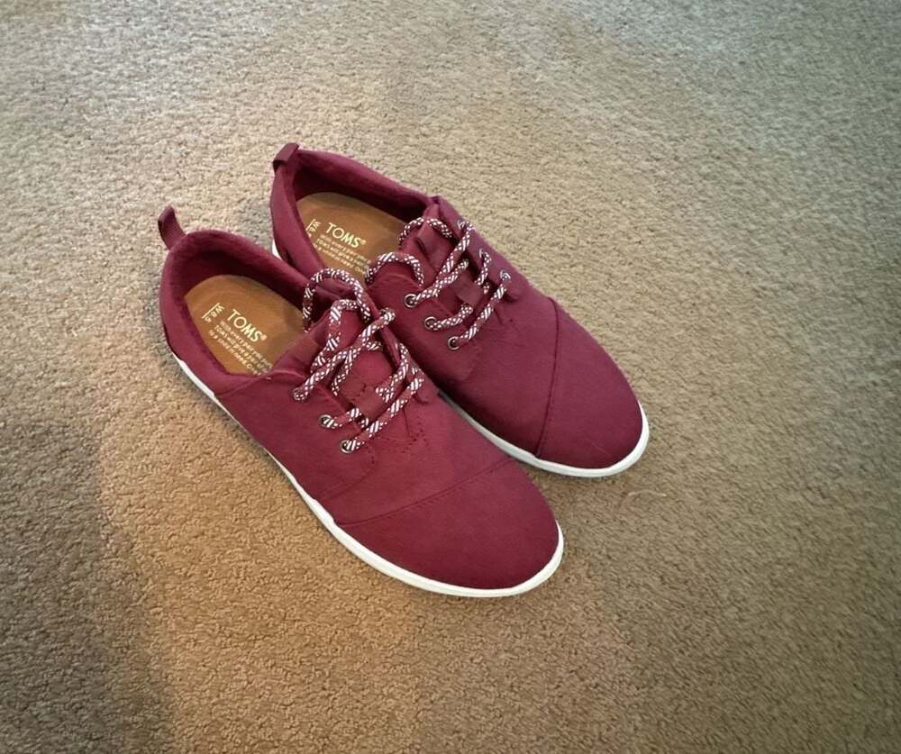 Toms